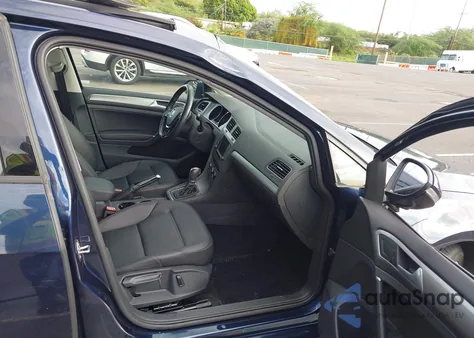 2017 Volkswagen Golf Tsi S 4-Door/Tsi Se 4-Door/Tsi Sel 4-Door/Tsi Wolfsburg Edition 4-Door из США, поврежденный, VIN 3VW217AU1HM070810